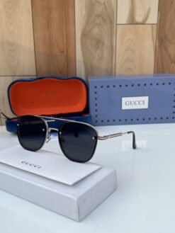 Gucci_22_square_metal_silver_black first copy