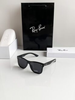 Rayban black Blaze 650