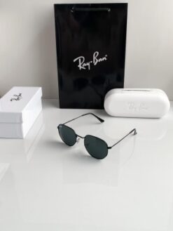 Rayban full black hexa 3548