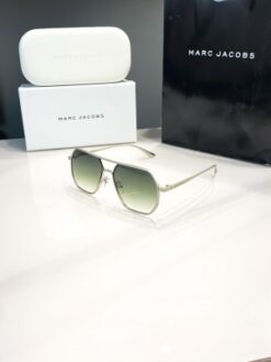 Marc Jacobs  Green squre 5062