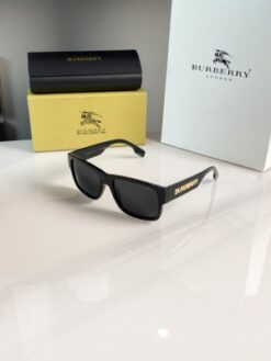 Burberry_blk_gold_69019