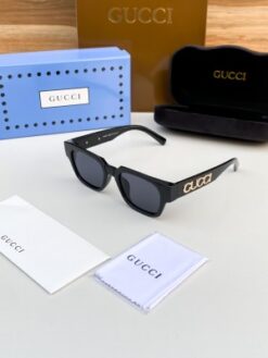 Gucci_gold_black_2321