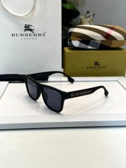 _Burberry_4358
