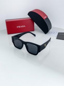 Prada_10