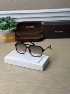 Tomford 9277 Brown Shade